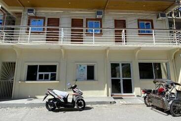 호스텔 Seaesta Beach House