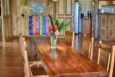 ベッドアンドブレックファースト The Lodge At Punta Rica  Hilltop Eco Lodge With Views & Pool