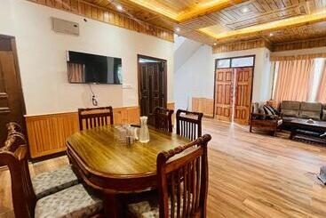 צימר Vanallaya Your Forest Home