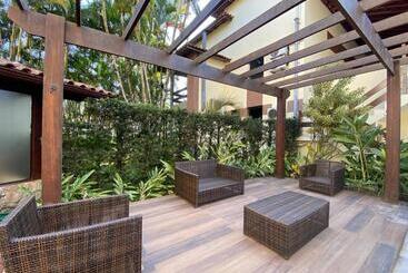 Апарт-отель Flat Com Varanda E Serviços No Riviera Green