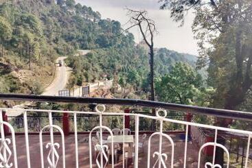 Отель Chaitanya Inn