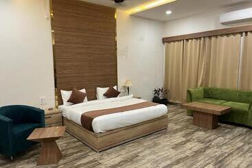 בית מלון כפרי Eco Park Rewa