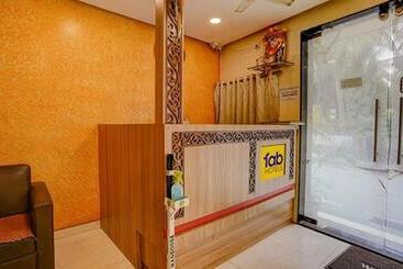 هتل Fabexpress Prakash Inn   Nr Mumbai International Airport