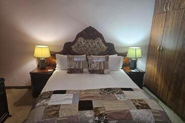 펜션 Badi S B&b Guest House