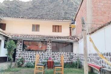 پانسیون Hostal La Posada De Ollanta