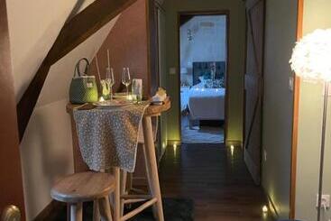 ベッドアンドブレックファースト Grande Chambre Confortable