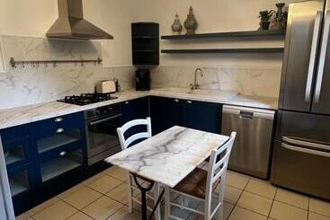 민박 Château Le Withof