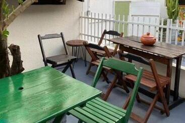 Hostel Ya Dudu E Bistro