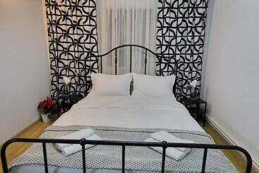 בית מלון כפרי Adac Boutique