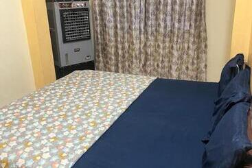 בית מלון כפרי Shyam Residency