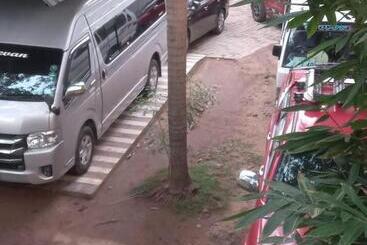 בית מלון כפרי Sisi Resort