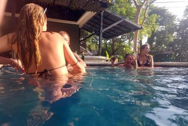 فندق صغير Jungle Fever Koh Chang