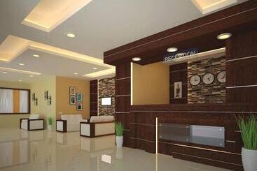 Отель Adimali Stays Plus