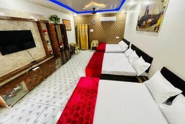 فندق Kanchan Kesari Palace, Ujjain