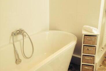 פנסיון La Maison De Silly