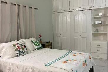 פנסיון Mbs Travel Holistic Guest House