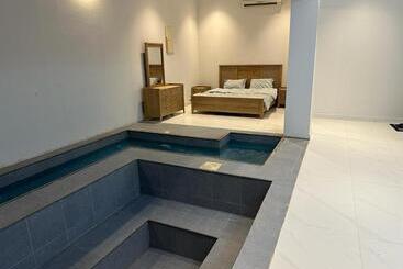 旅馆 مزون السحاب