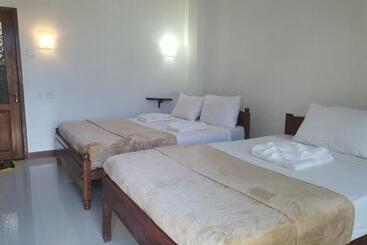 Hostel Nineart Resort