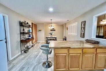 Общежитие San Antonio Tx  3br Fully Furnished Corporate Home