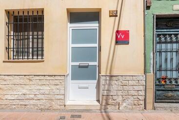 هاستل Wood&stone Rooms