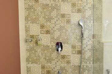 استراحتگاه De Falcon Beach Goa Candolim