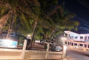 בית מלון כפרי กัญญ่า เพลส Kanya