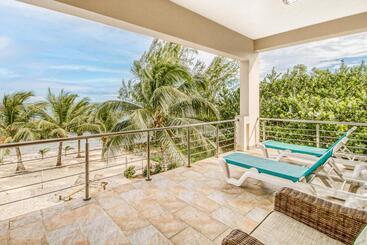 فندق Parrotfish @ Les Caraibes