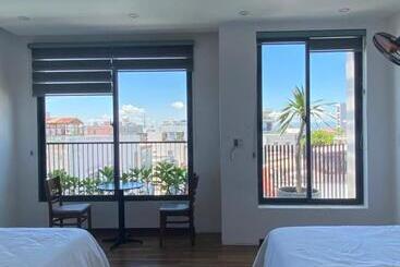 هتل Tree Homestay