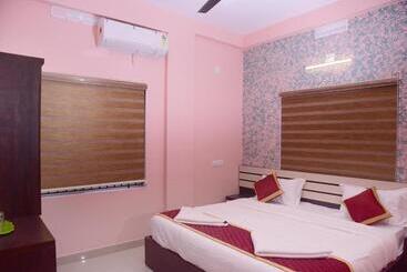 ホテル V P Residency