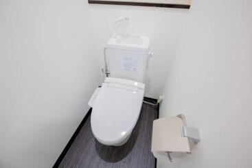 בית מלון כפרי Yuzawa Onsen Lodge 1min To Lift House