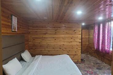 Krystal Hotel Restaurant