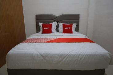 Oyo 93205 Kusuma Hotel And Convention Hall