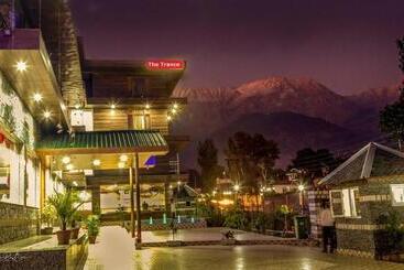 Parkside Hotel Trance