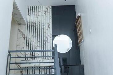 پانسیون Orange; 3units Of A 3bedroom Apartment