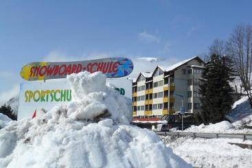 هتل Appartements Central