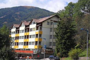هتل Appartements Central