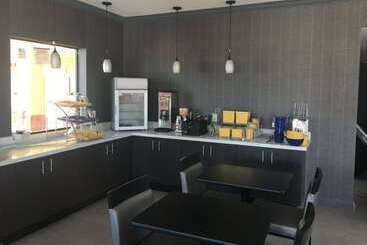 Отель Days Inn By Wyndham Odessa