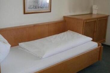 Отель Pension Köberl