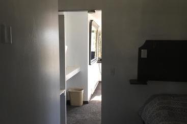 酒店 Summer Breeze Resort