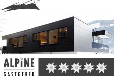 Отель Thurnbach Top Level Apartments