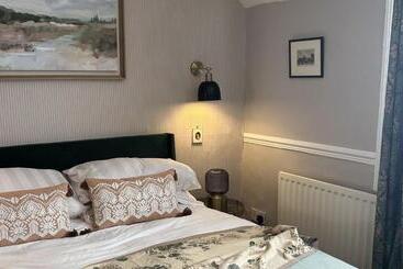 ユースホステル Upstairs At The Pipe Makers