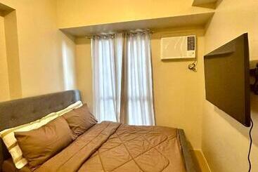 هتل آپارتمان Aminimalist Studio At Avida Tower3 #320