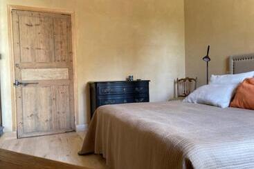 مبيت وإفطار Ferme Des Tilleuls