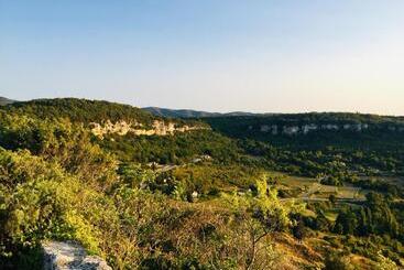 ベッドアンドブレックファースト Histoire De Cru