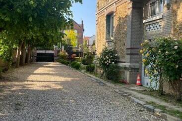 ベッドアンドブレックファースト Manoir De Charme