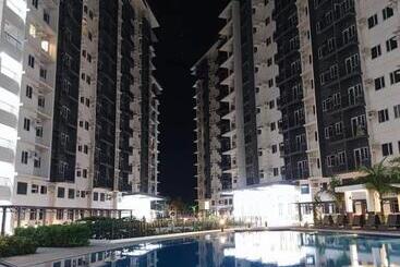 تختخواب و صبحانه Vine Residences  Cozy 2br With Balcony