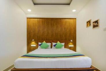 호텔 Treebo Park Palace