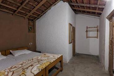 ホテル Saur Cottages By Duenorth