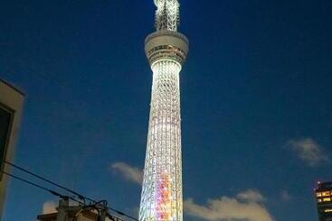 아파트호텔 Lifehouse 押上駅から徒歩5分 スカイツリーまで徒歩9分 最大6人可 Wifi有