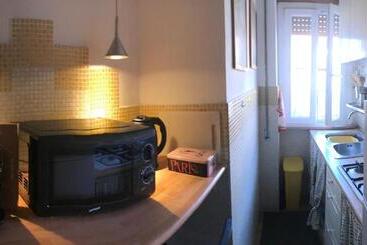 ペンション Gasperina House